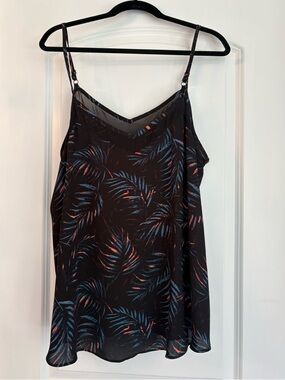 Torrid Sophie Black Palm print Top Spaghetti Strap Cami size 1 (14/16)
